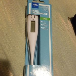 Digital thermometer